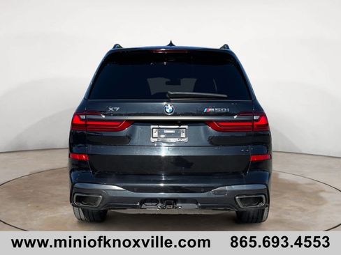 Used 2022 BMW X7 M50i w/ Luxury Seating Package image 4