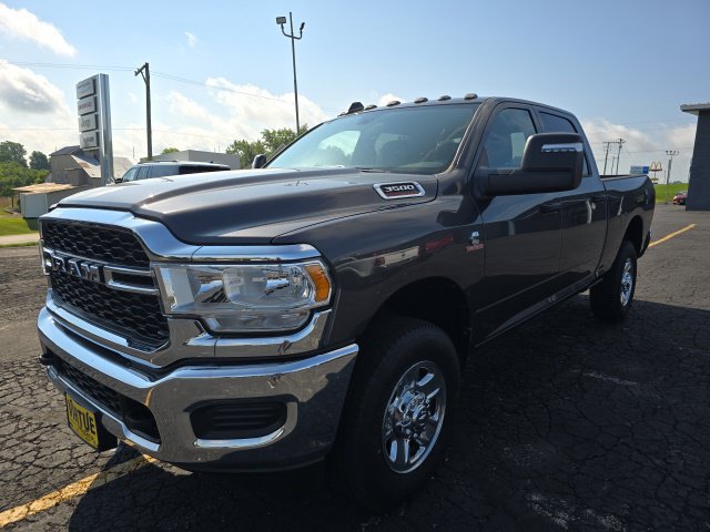New 2024 RAM 3500 Tradesman w/ Chrome Appearance Group AWD/4WD image 3
