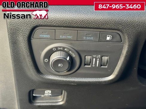 Used 2022 Jeep Grand Cherokee Limited 4xe AWD/4WD image 11