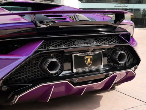 Used 2023 Lamborghini Huracan Tecnica RWD image 35