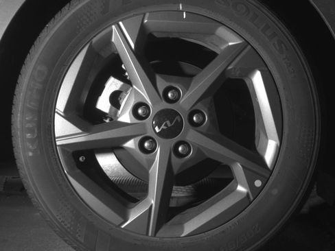 Used 2025 Kia K4 LXS image 15