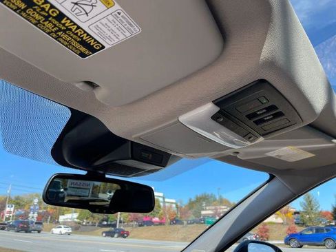 Certified 2022 Nissan Rogue SL w/ SL Premium Package image 27