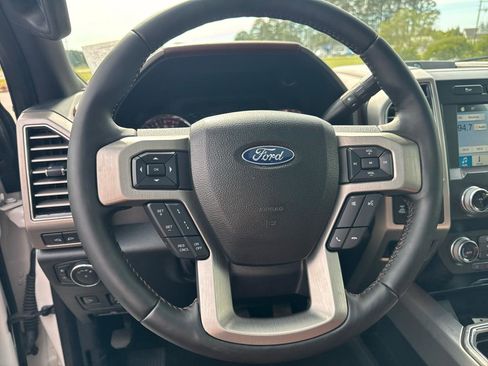 Used 2019 Ford F250 Platinum w/ Platinum Ultimate Package image 17