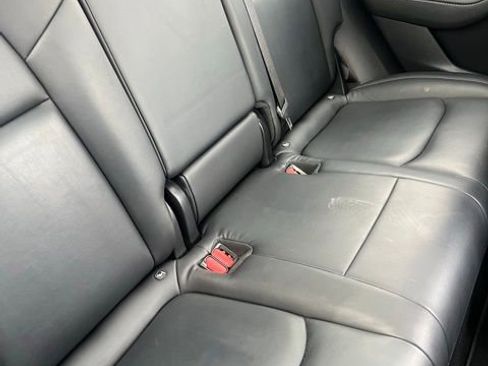 Used 2021 Tesla Model Y 2WD image 8