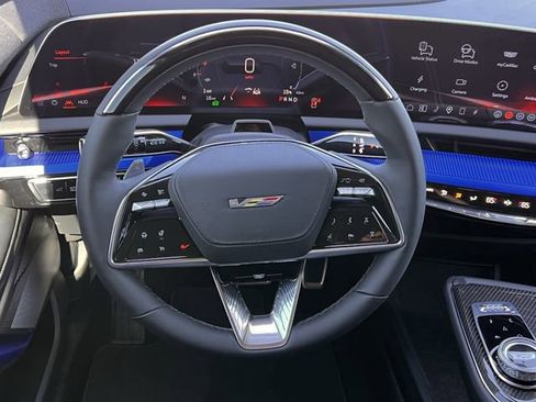 New 2026 Cadillac Optiq V image 11