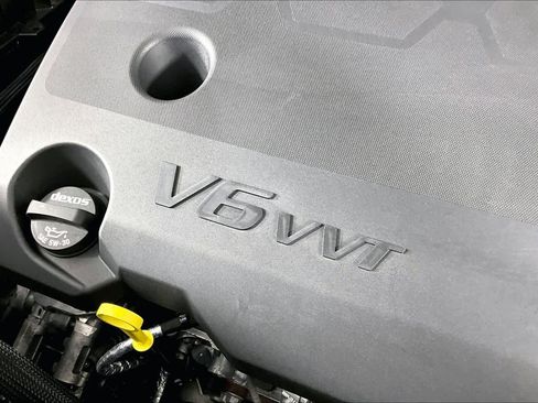 Certified 2023 Chevrolet Traverse Premier image 32