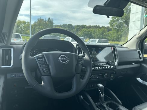 New 2026 Nissan Frontier SV w/ SV Convenience Package image 14