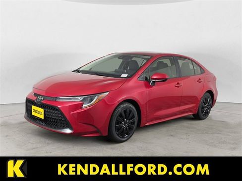 Used 2020 Toyota Corolla LE image 1