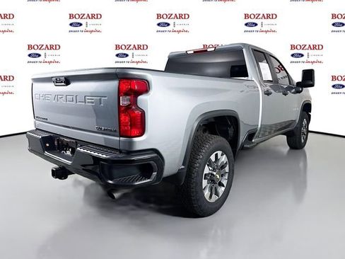 Used 2025 Chevrolet Silverado 2500 Custom w/ Custom Convenience Package image 8