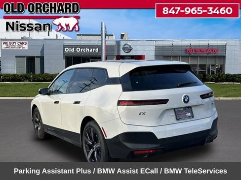 Used 2025 BMW iX xDrive50 w/ Convenience Package AWD/4WD image 9