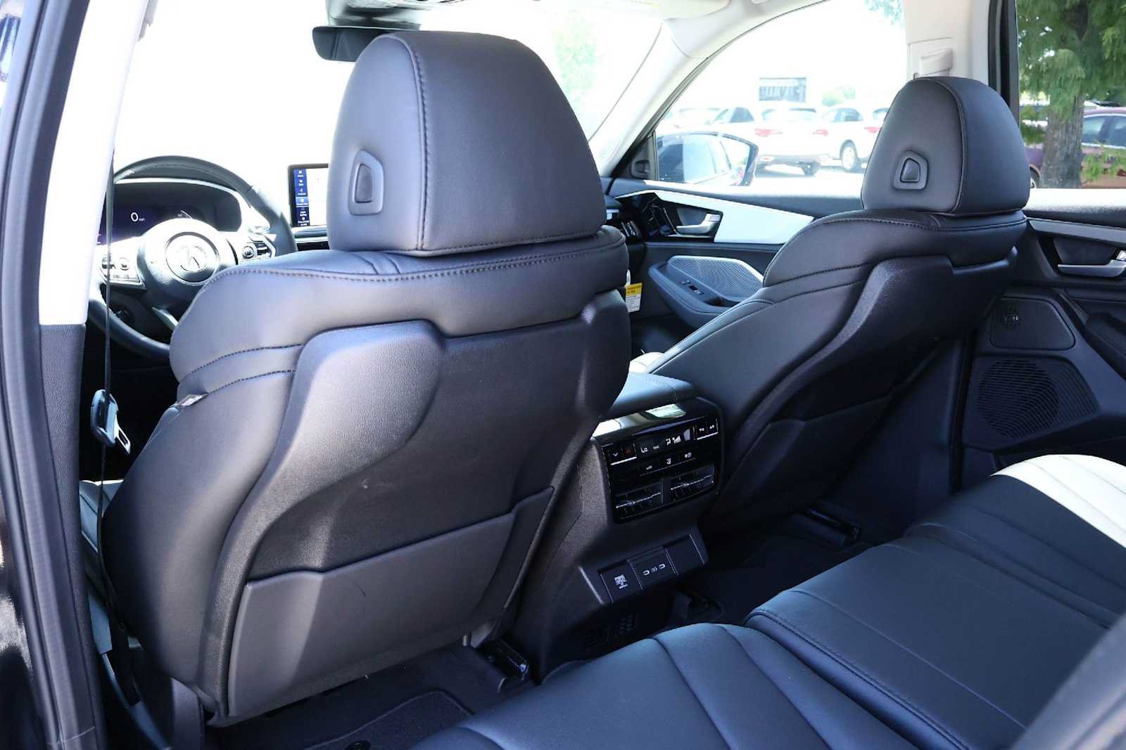 Certified 2026 Acura MDX FWD image 12