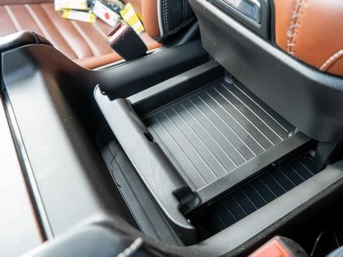 Used 2023 GMC Yukon Denali Ultimate image 30