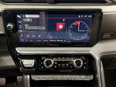 Used 2024 GMC Sierra 1500 Denali w/ Denali Reserve Package image 26