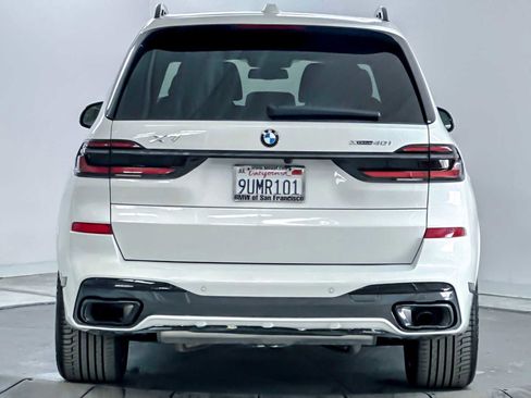 Used 2026 BMW X7 xDrive40i w/ Executive Package image 7