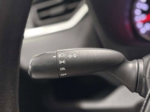 Used 2021 Toyota RAV4 LE FWD image 30