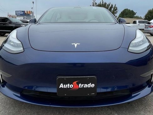 Used 2018 Tesla Model 3 Long Range image 9