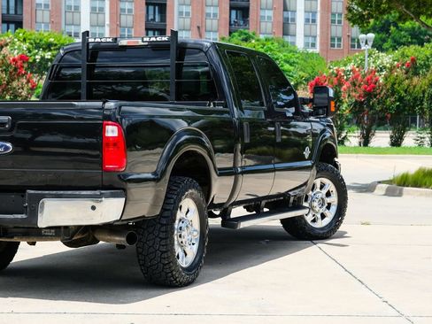 Used 2015 Ford F250 XLT w/ XLT Premium Package AWD/4WD image 26