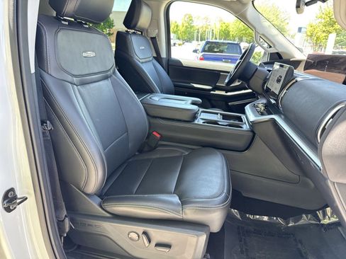 Used 2025 Ford Expedition Max Platinum AWD/4WD image 25