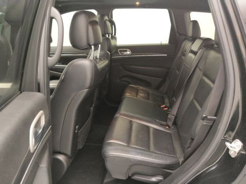 Used 2021 Jeep Grand Cherokee Limited image 18