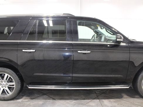 Used 2023 Ford Expedition Max Limited image 11