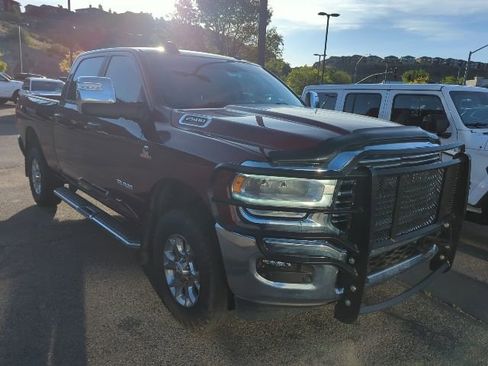 Used 2023 RAM 2500 Laramie AWD/4WD image 2