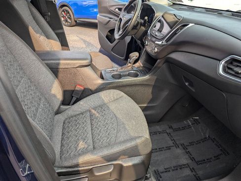 Used 2022 Chevrolet Equinox LT AWD/4WD image 29