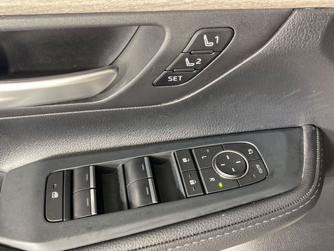 Used 2024 Toyota Grand Highlander AWD Hybrid image 25