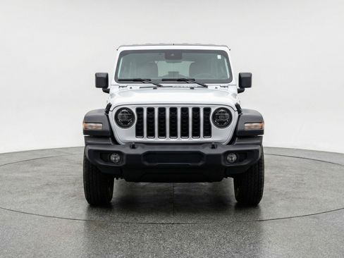Used 2025 Jeep Wrangler Sport S image 2