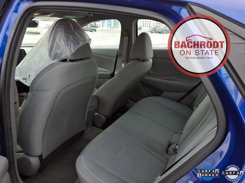 Used 2023 Hyundai Elantra SEL image 28