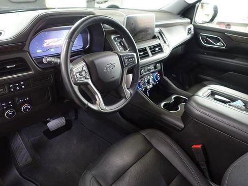 Used 2023 Chevrolet Tahoe Z71 w/ Luxury Package AWD/4WD image 10