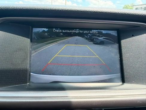 Used 2018 Kia Optima LX w/ 17" Alloy Wheels Package FWD image 19