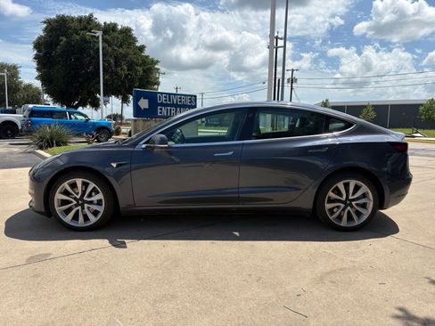 Used 2020 Tesla Model 3 Standard Range Plus RWD image 4