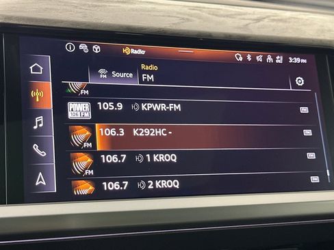 Certified 2025 Audi Q4 e-tron Premium w/ Convenience Package image 17