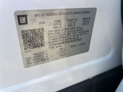 Used 2019 Chevrolet Equinox LS FWD image 32