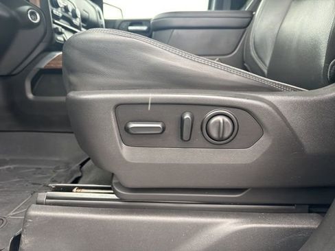 Used 2021 Chevrolet Silverado 1500 High Country w/ Technology Package image 20