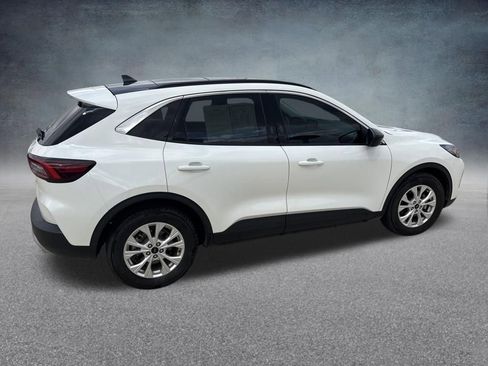 Used 2023 Ford Escape Active FWD image 5