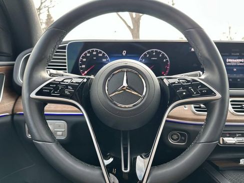 Certified 2025 Mercedes-Benz GLE 350 4MATIC image 21