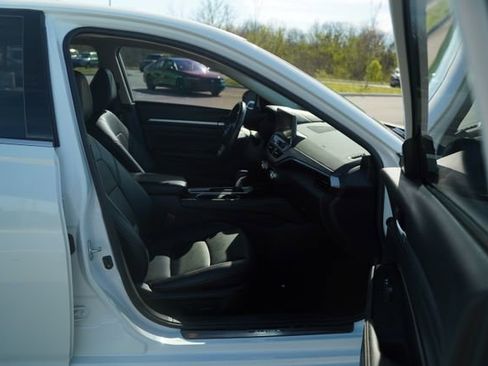 Used 2023 Nissan Altima 2.5 SL AWD/4WD image 21