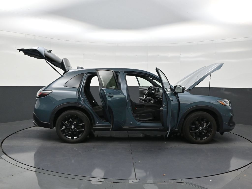 Used 2025 Honda HR-V Sport image 28