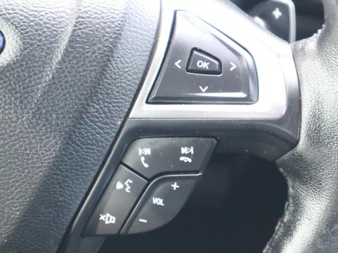 Used 2019 Ford Fusion SEL FWD image 25