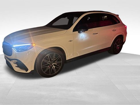 Used 2025 Mercedes-Benz GLC 43 AMG 4MATIC image 3