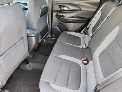 Used 2023 Chevrolet TrailBlazer LT w/ Convenience Package AWD/4WD image 9