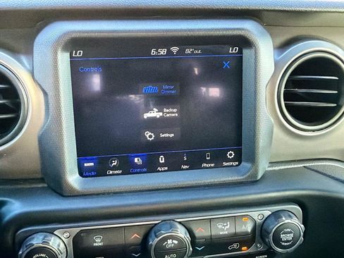 Used 2020 Jeep Gladiator Sport w/ Quick Order Package 24S AWD/4WD image 28