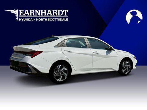 New 2025 Hyundai Elantra Limited image 8