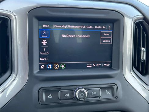 Used 2023 Chevrolet Silverado 1500 Custom AWD/4WD image 19