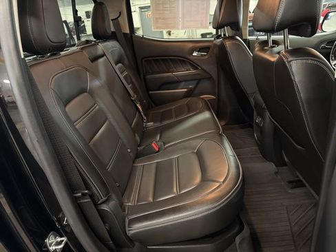 Used 2022 GMC Canyon Denali w/ Denali Black Edition Package AWD/4WD image 25