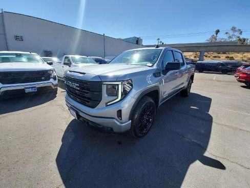 Used 2024 GMC Sierra 1500 Elevation AWD/4WD image 4