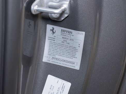Used 2019 Ferrari 812 Superfast RWD image 23