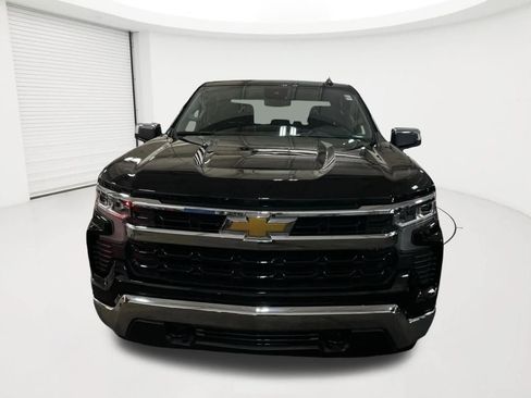 Used 2023 Chevrolet Silverado 1500 LT AWD/4WD image 2
