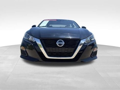 Used 2021 Nissan Altima 2.5 S w/ Driver Assist Package FWD image 3